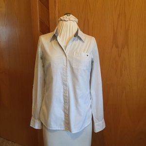 TOMMY HILFIGER women’s shirt Size Medium